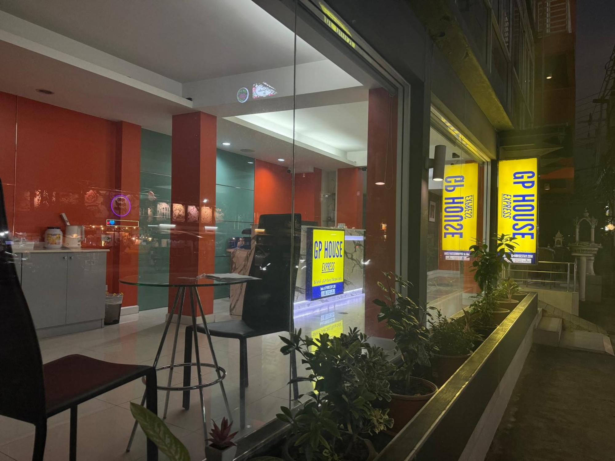 ホテル Gp House Express Sukhumvit 81 バンコク都 エクステリア 写真
